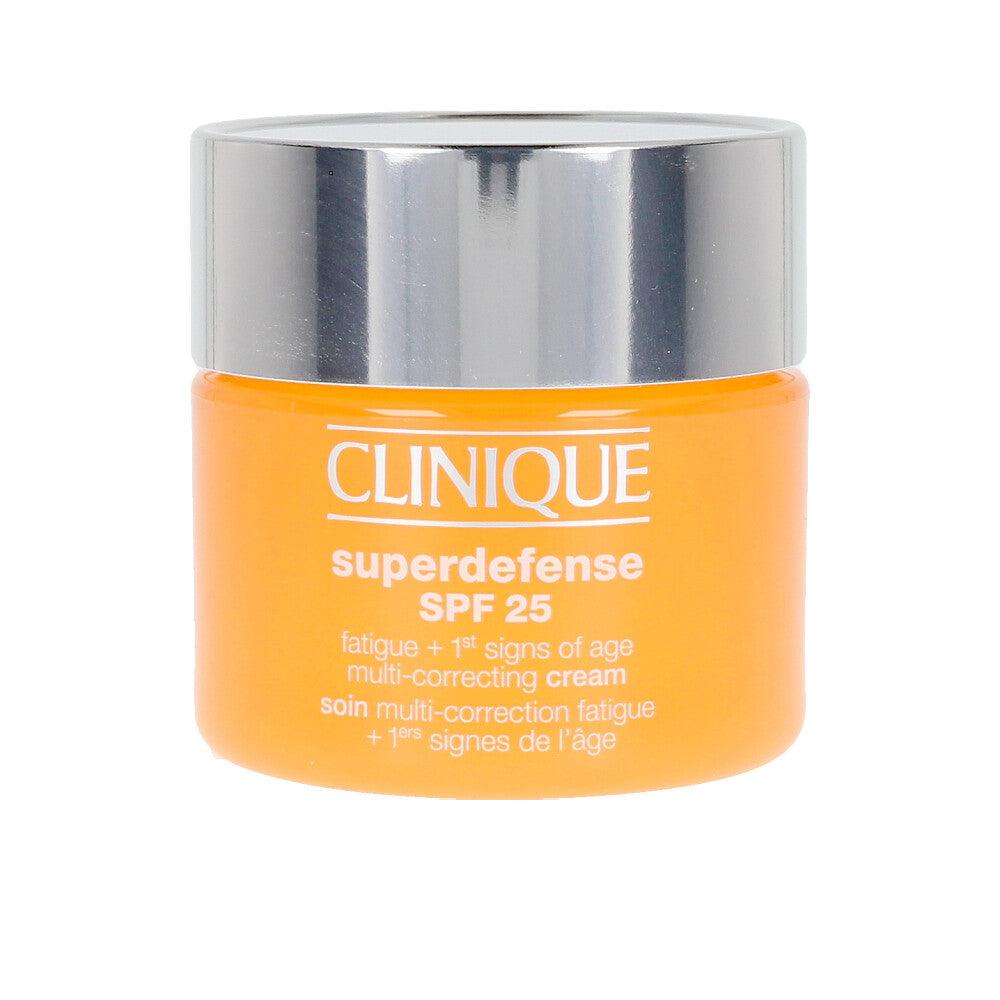 CLINIQUE SUPERDEFENSE SPF25 multi-correcting cream III/IV 50 ml in , Facial Cosmetics by CLINIQUE. Merkmale: . Verfügbar bei ParfümReich.