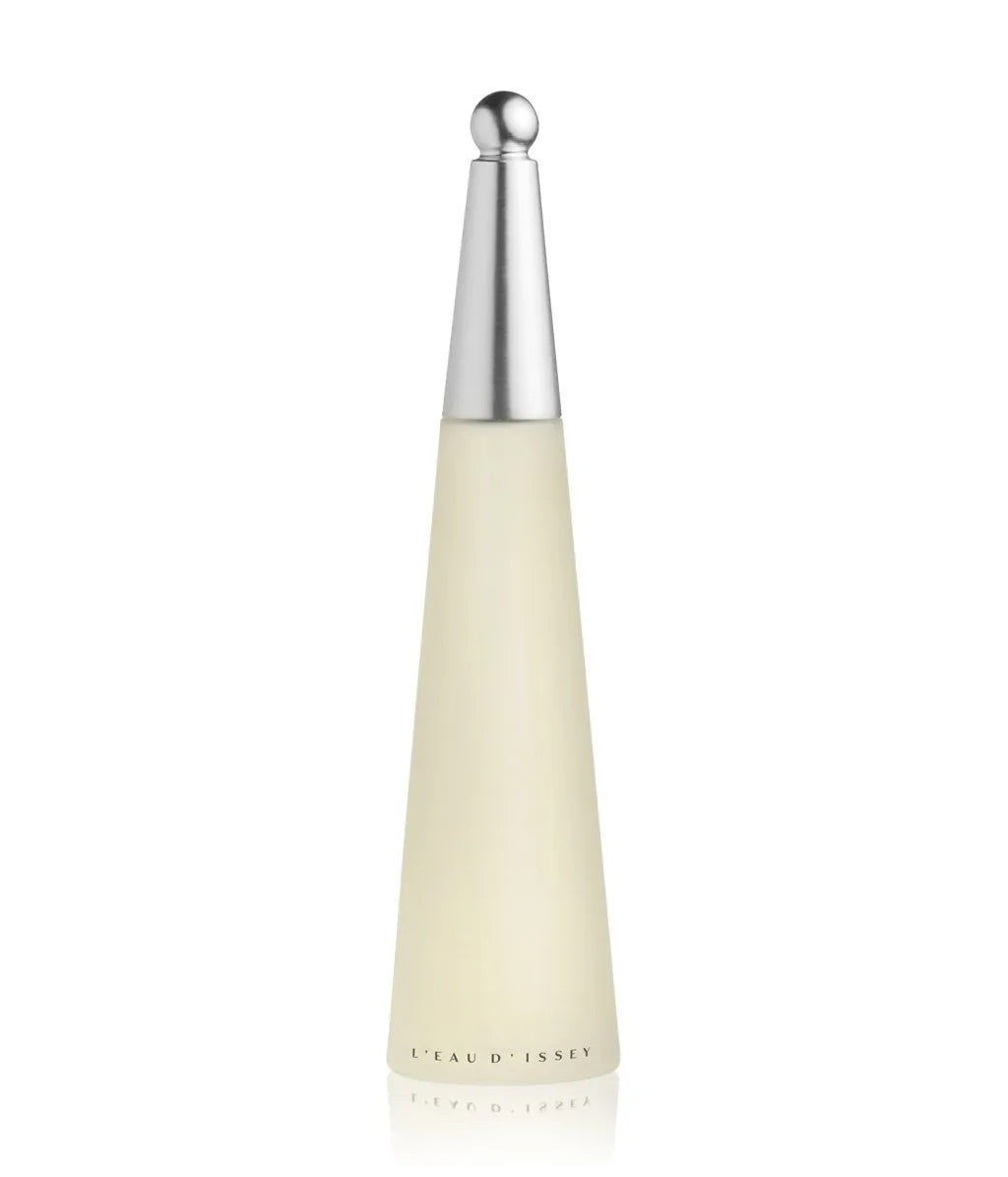 Issey Miyake L'eau D'issey Eau De Toilette in 100 ml , Perfumes by ISSEY MIYAKE. Merkmale: . Verfügbar bei ParfümReich.