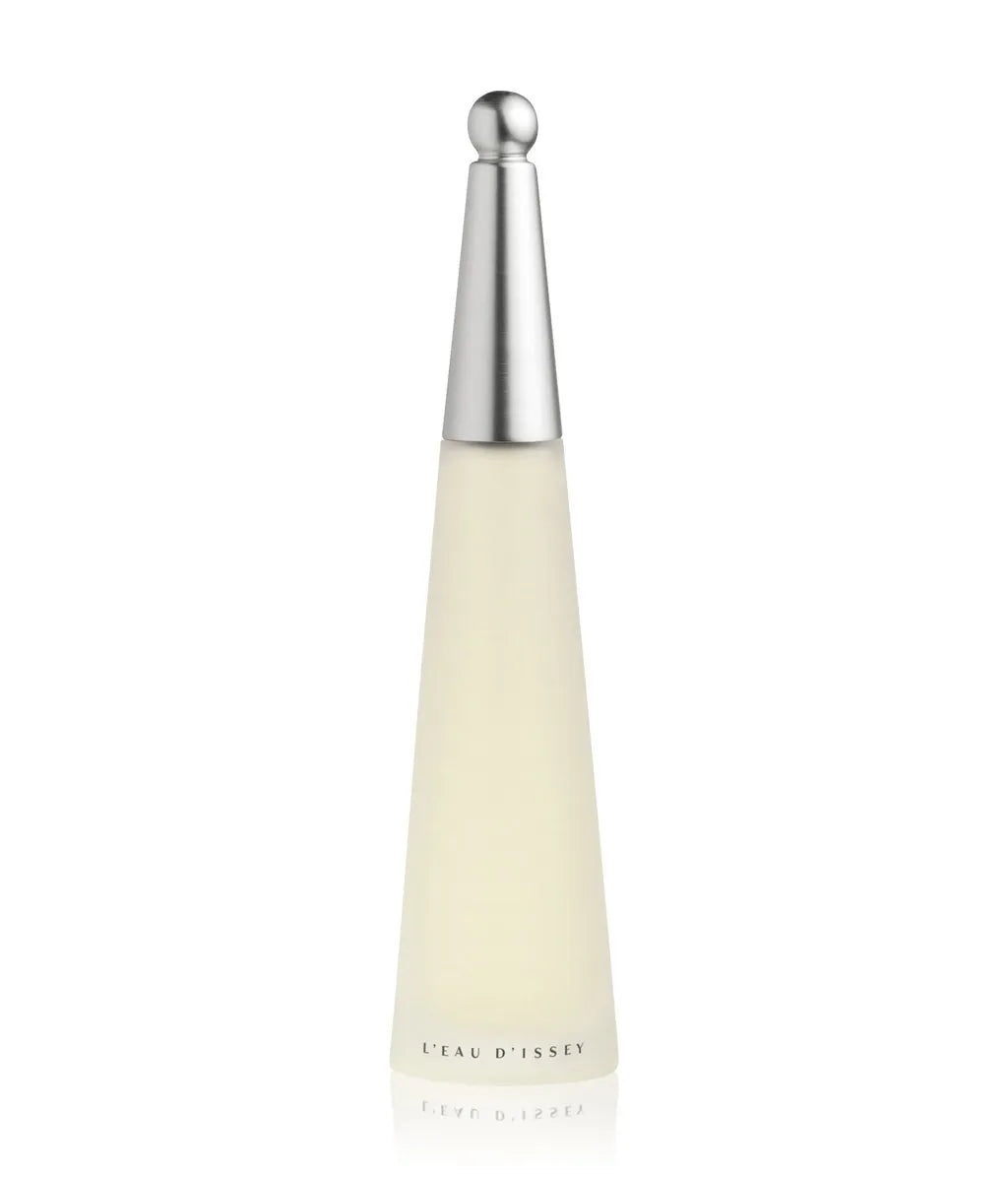 Issey Miyake L'eau D'issey Eau De Toilette in 50 ml , Perfumes by ISSEY MIYAKE. Merkmale: . Verfügbar bei ParfümReich.