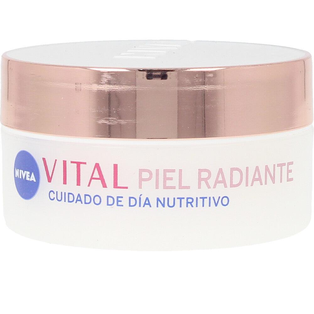 NIVEA VITAL RADIANT nourishing day care 50 ml in , Facial Cosmetics by NIVEA. Merkmale: . Verfügbar bei ParfümReich.