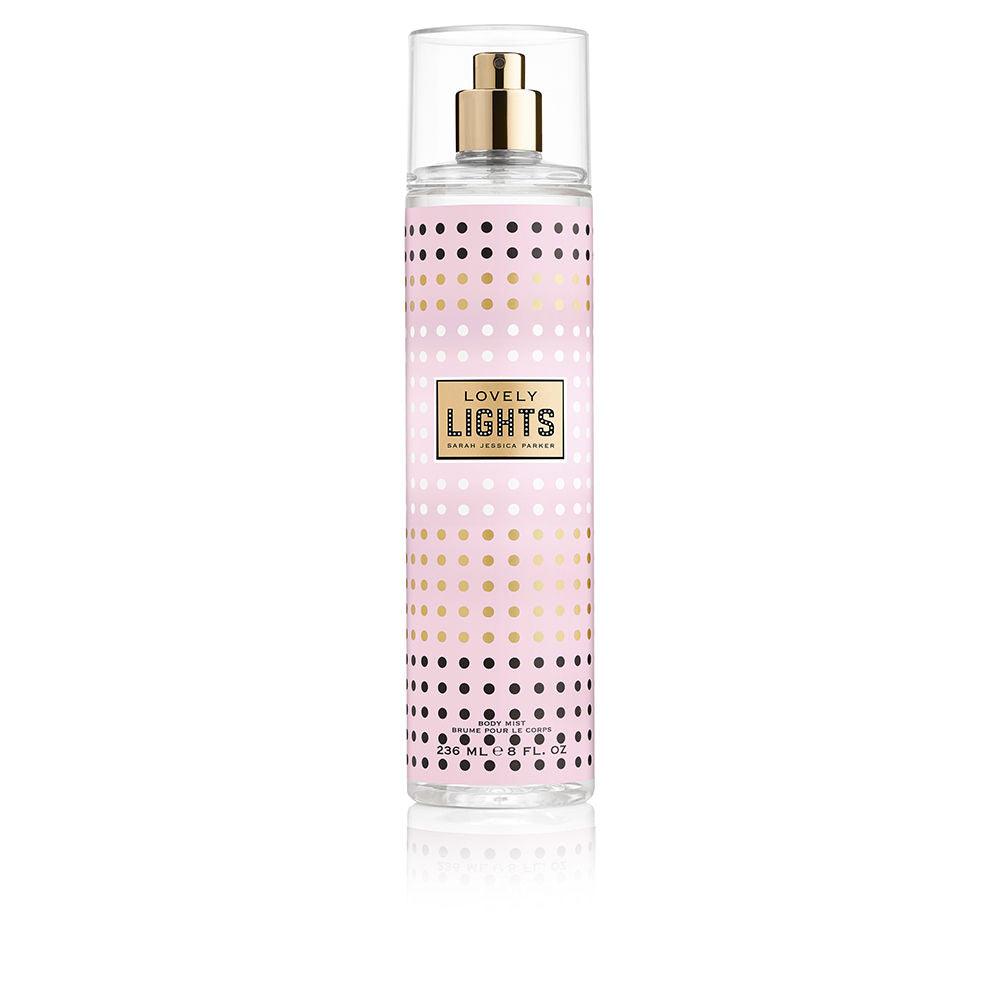 SARAH JESSICA PARKER LOVELY LIGHTS body mist 236 ml in , Perfumes by SARAH JESSICA PARKER. Merkmale: . Verfügbar bei ParfümReich.