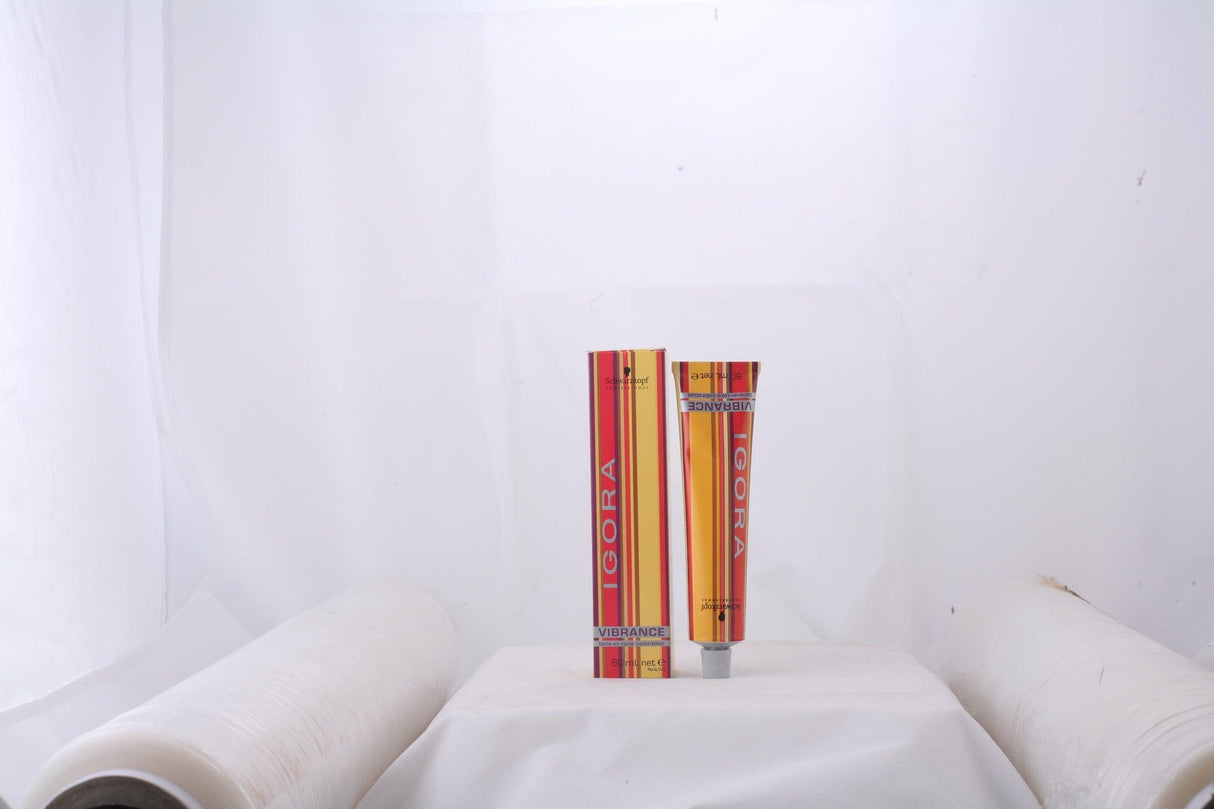 SCHWARZKOPF IGORA VIBRANCE Hair Color and Developer Lotion in 6.1 - Dark Ash Blonde , Hair by SCHWARZKOPF. Merkmale: . Verfügbar bei ParfümReich.