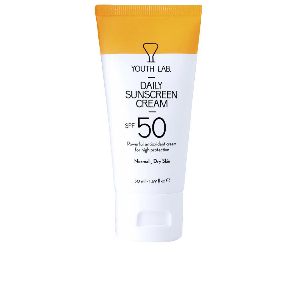 YOUTH LAB DAILY SUNSCREEN CREAM normal-dry skin SPF50 50 ml in , Sun Care by YOUTH LAB. Merkmale: . Verfügbar bei ParfümReich.
