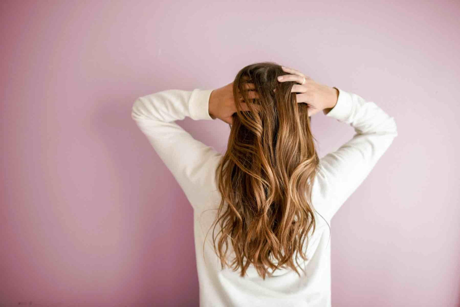 Schaumfestiger anwenden: Der Schlüssel zu einem perfekten Hairstyling - ParfümReich