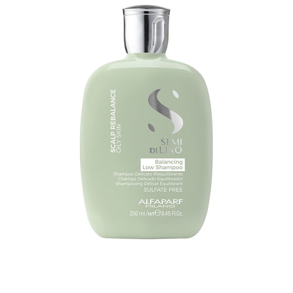 ALFAPARF MILANO SEMI DI LINO balancing low shampoo 250 ml in , Hair by ALFAPARF MILANO. Merkmale: . Verfügbar bei ParfümReich.