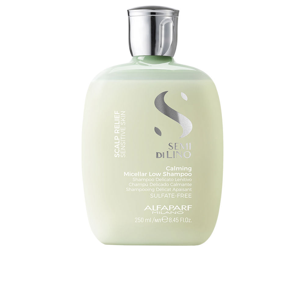 ALFAPARF MILANO SEMI DI LINO calming micellar low shampoo 250 ml in , Hair by ALFAPARF MILANO. Merkmale: . Verfügbar bei ParfümReich.