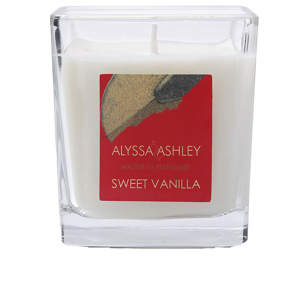 ALYSSA ASHLEY aromatic candle 145 gr in Sweet Vanilla , Home by ALYSSA ASHLEY. Merkmale: . Verfügbar bei ParfümReich.