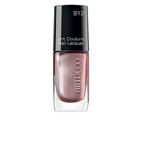 ARTDECO ART COUTURE nail lacquer 10 ml in 912 - english lady , Makeup by ARTDECO. Merkmale: . Verfügbar bei ParfümReich.