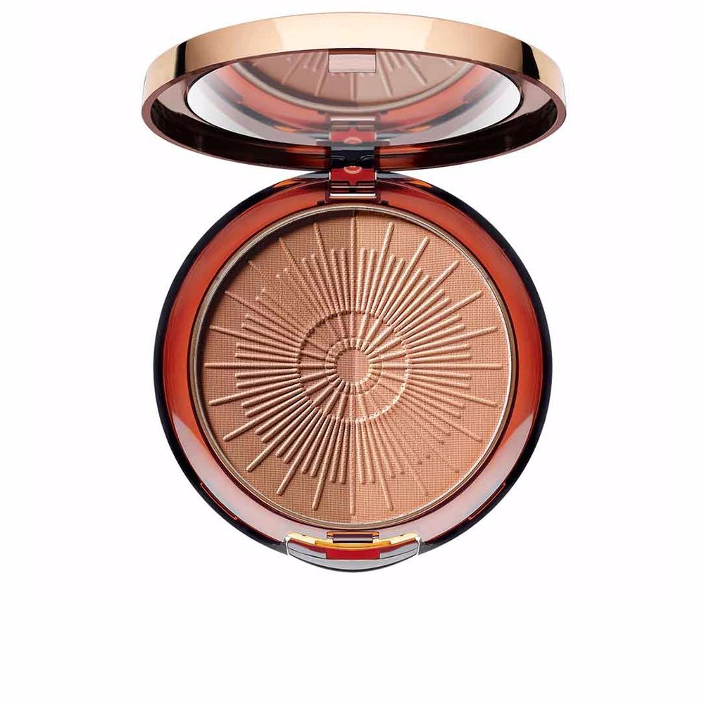 ARTDECO BRONZING POWDER COMPACT longasting in 50-almond , Makeup by ARTDECO. Merkmale: . Verfügbar bei ParfümReich.