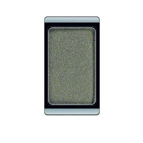 ARTDECO EYESHADOW PEARL 0.8 gr in 40 - pearly medium pine green , Makeup by ARTDECO. Merkmale: . Verfügbar bei ParfümReich.