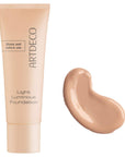 ARTDECO LIGHT LUMINOUS foundation 25 ml in Warm Golden Tan , Facial Cosmetics by ARTDECO. Merkmale: . Verfügbar bei ParfümReich.