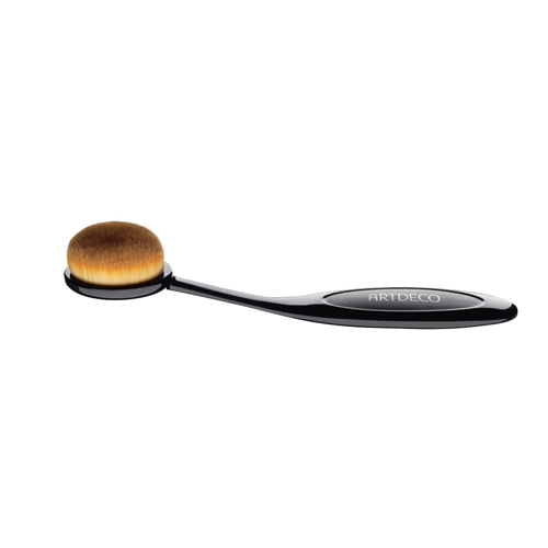 ARTDECO MEDIUM OVAL BRUSH premium quality 1 u in , Makeup by ARTDECO. Merkmale: . Verfügbar bei ParfümReich.