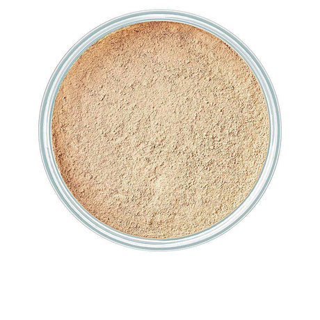 ARTDECO MINERAL POWDER foundation in 4 - Light Beige , Makeup by ARTDECO. Merkmale: . Verfügbar bei ParfümReich.