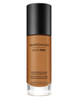 BARE MINERALS BAREPRO performance liquid foundation SPF20 30 ml in Walnut , Makeup by BARE MINERALS. Merkmale: . Verfügbar bei ParfümReich.