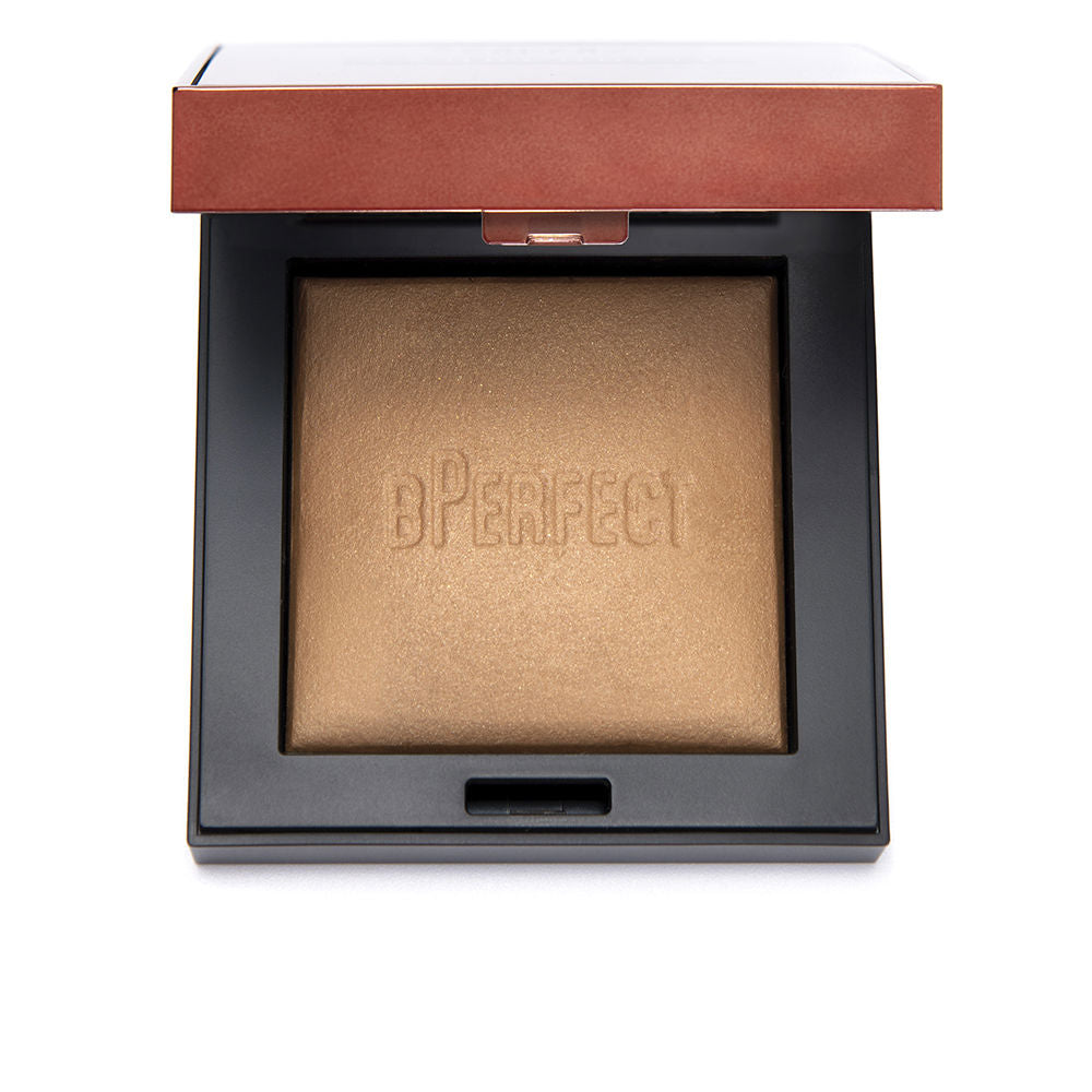 BPERFECT COSMETICS FAHRENHEIT luxe powder bronzer for face &amp; body in Burnt , Makeup by BPERFECT COSMETICS. Merkmale: . Verfügbar bei ParfümReich.