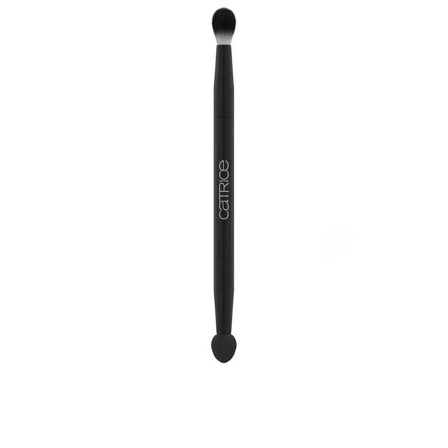 CATRICE MAGIC PERFECTORS duo eyeshadow brush 1 u in , Makeup by CATRICE. Merkmale: . Verfügbar bei ParfümReich.
