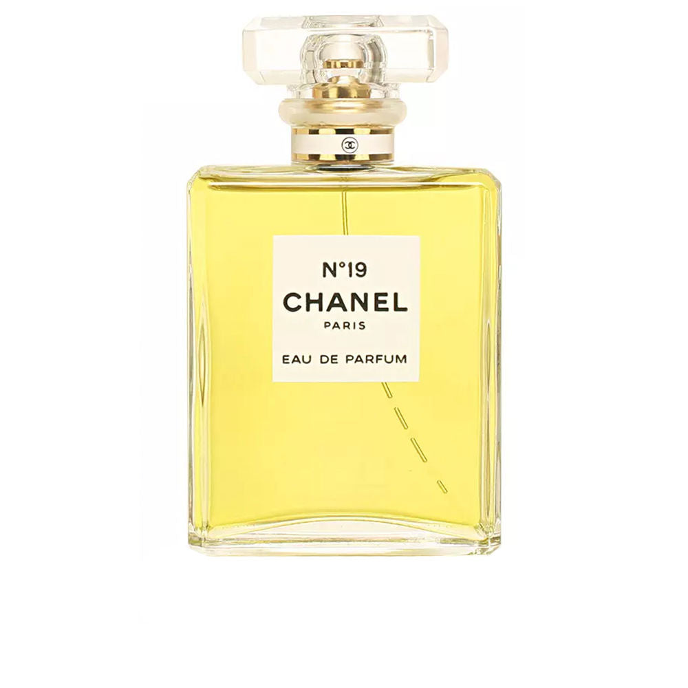 CHANEL Nº 19 eau de parfum spray 100 ml in , Perfumes by CHANEL. Merkmale: . Verfügbar bei ParfümReich.