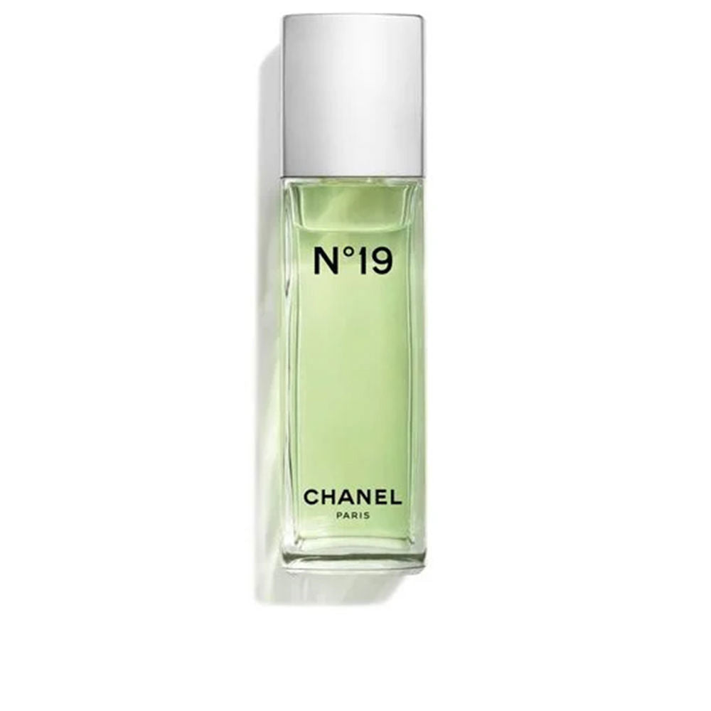 CHANEL No. 19 edt vapo 100 ml in , Perfumes by CHANEL. Merkmale: . Verfügbar bei ParfümReich.