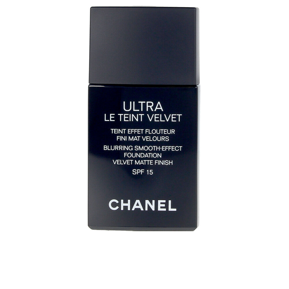 CHANEL ULTRA LE TEINT VELVET SPF15 in B30 , Makeup by CHANEL. Merkmale: . Verfügbar bei ParfümReich.