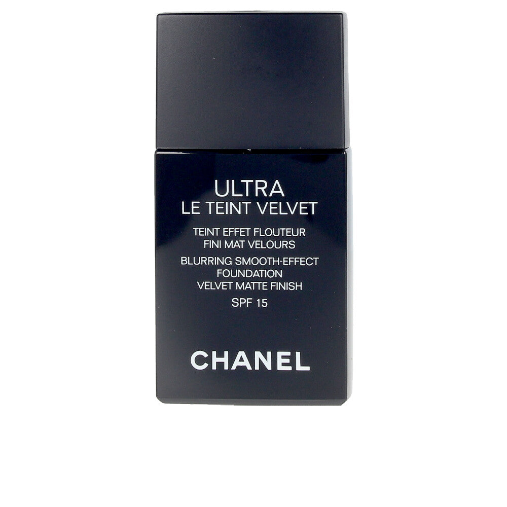 CHANEL ULTRA LE TEINT VELVET SPF15 in B40 , Makeup by CHANEL. Merkmale: . Verfügbar bei ParfümReich.