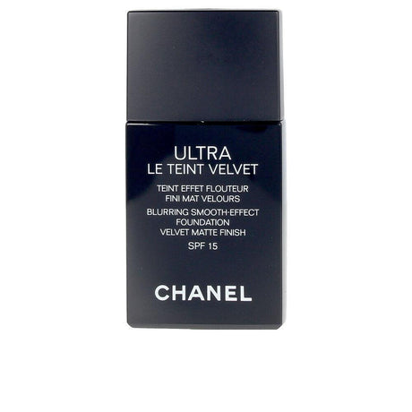 CHANEL ULTRA LE TEINT VELVET SPF15 in B40 , Makeup by CHANEL. Merkmale: . Verfügbar bei ParfümReich.