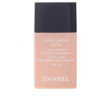 CHANEL VITALUMIÈRE AQUA teint parfait in 10-BEIGE , Makeup by CHANEL. Merkmale: . Verfügbar bei ParfümReich.