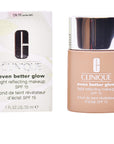 CLINIQUE EVEN BETTER GLOW light reflecting makeup SPF15 30 ml in Vanilla , Makeup by CLINIQUE. Merkmale: . Verfügbar bei ParfümReich.