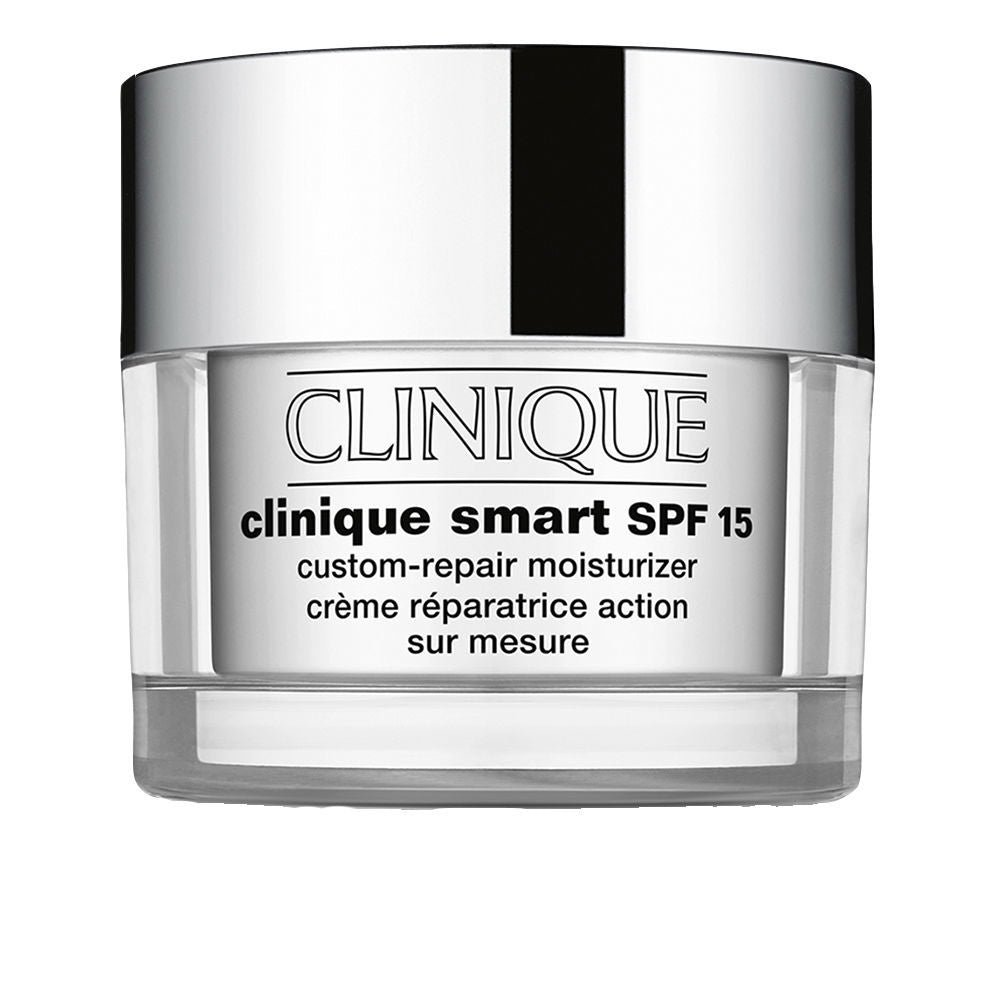 CLINIQUE SMART SPF15 custom-repair moisturizer I/II 50 ml in , Facial Cosmetics by CLINIQUE. Merkmale: . Verfügbar bei ParfümReich.