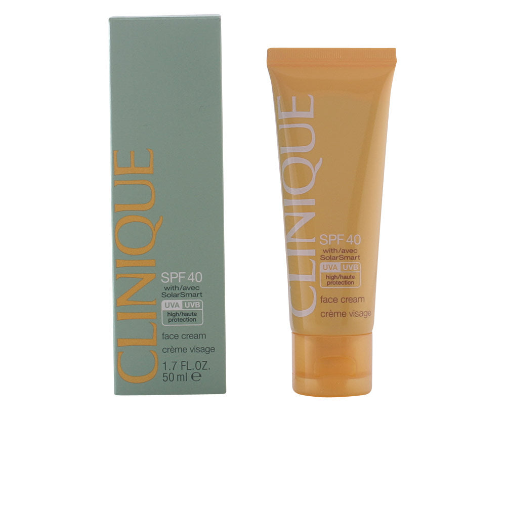 CLINIQUE SUN face cream SPF40 50 ml in , Sun Care by CLINIQUE. Merkmale: . Verfügbar bei ParfümReich.