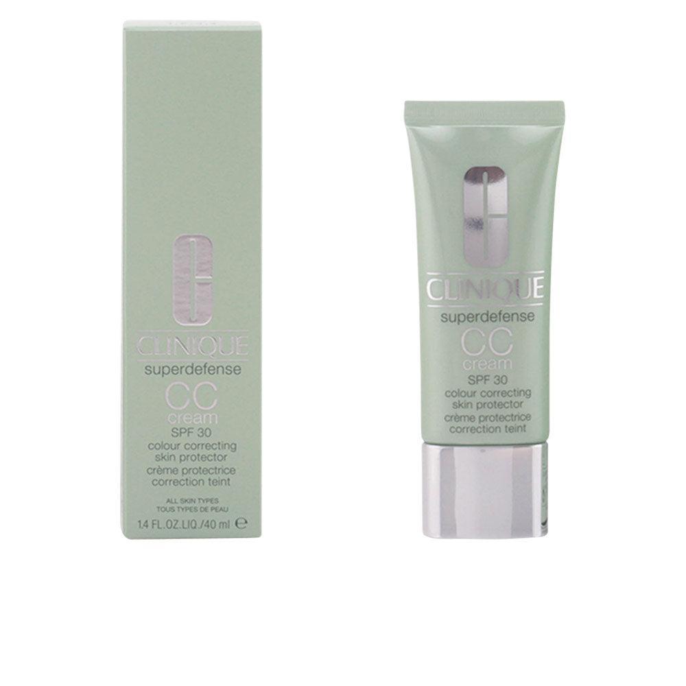 CLINIQUE SUPERDEFENSE CC CREAM in Medium (840) , Makeup by CLINIQUE. Merkmale: . Verfügbar bei ParfümReich.