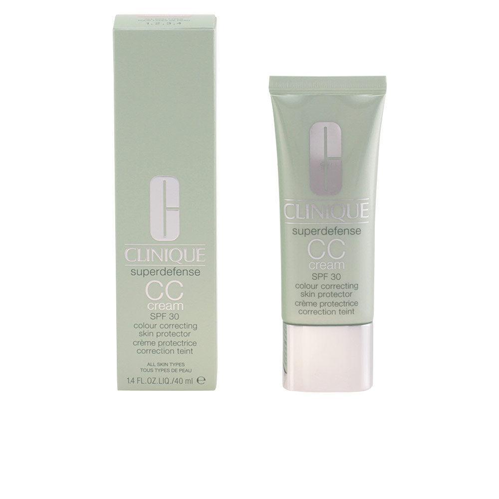 CLINIQUE SUPERDEFENSE CC CREAM in Medium Deep (850) , Makeup by CLINIQUE. Merkmale: . Verfügbar bei ParfümReich.