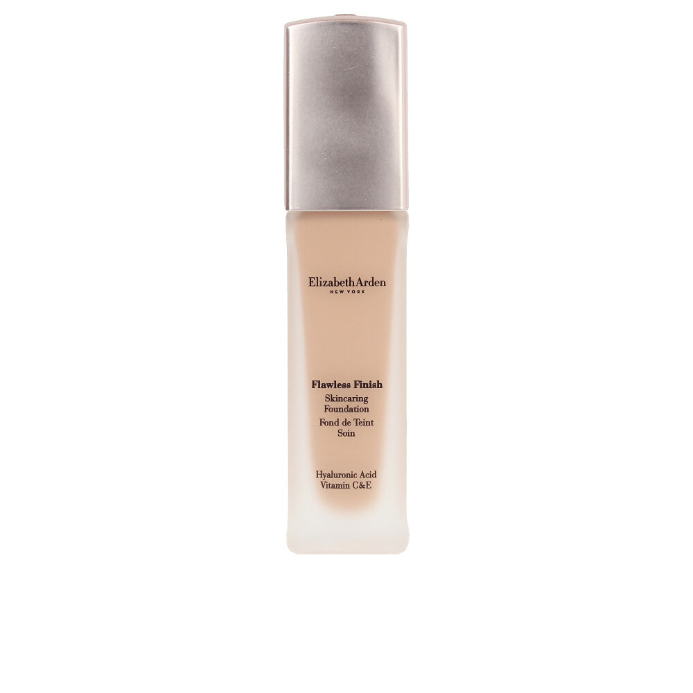 ELIZABETH ARDEN FLAWLESS FINISH skincaring foundation in 440W , Makeup by ELIZABETH ARDEN. Merkmale: . Verfügbar bei ParfümReich.