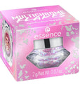 ESSENCE MULTICHROME FLAKES eyeshadow topper 2 gr in 02-Cosmic feelings , Makeup by ESSENCE. Merkmale: . Verfügbar bei ParfümReich.