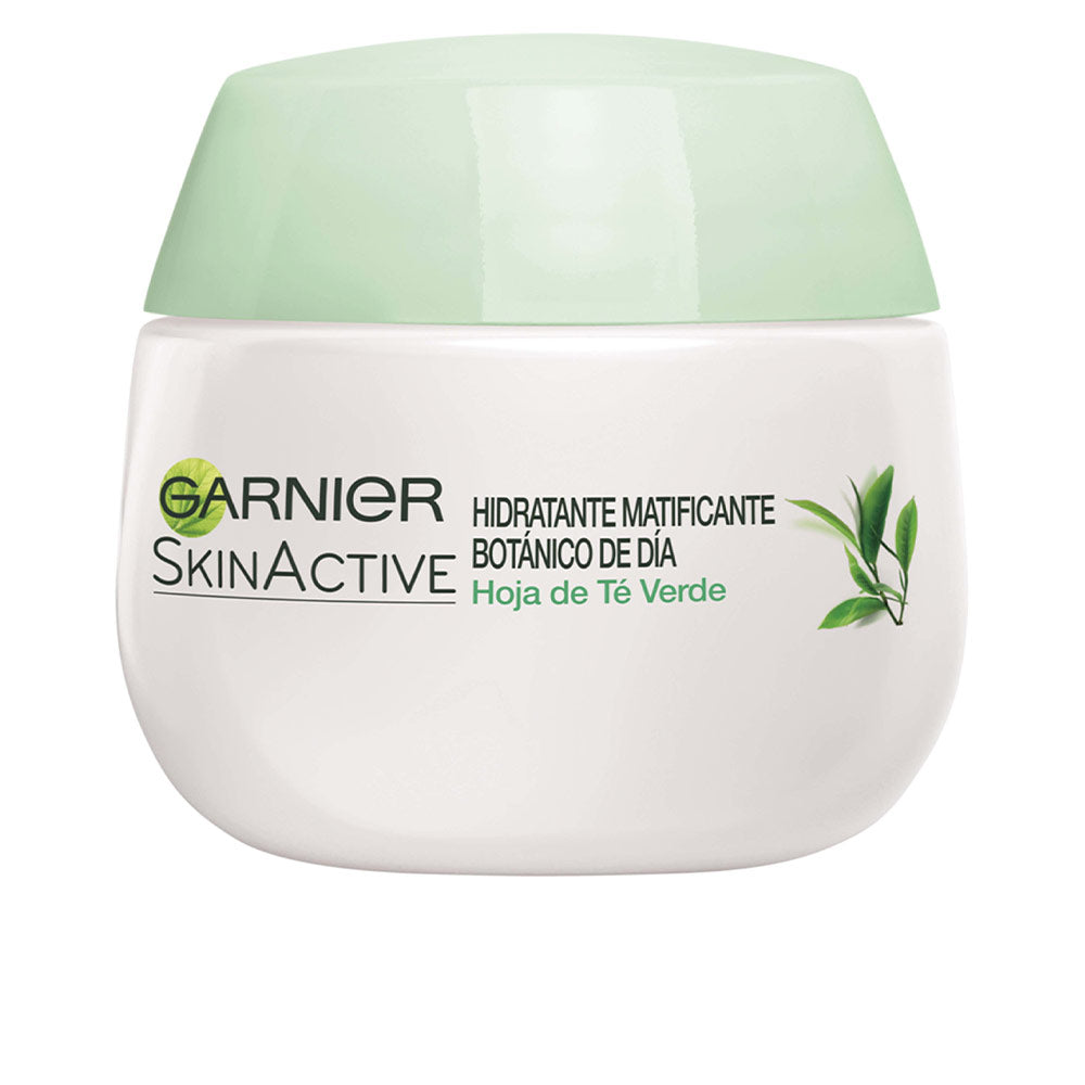 GARNIER SKINACTIVE GREEN TEA LEAF mattifying cream 50 ml in , Facial Cosmetics by GARNIER. Merkmale: . Verfügbar bei ParfümReich.