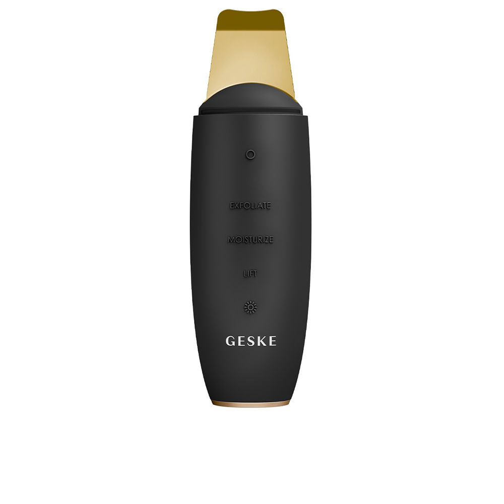 GESKE SMART APP GUIDED 9-in-1 facial scrub in Black , Facial Cosmetics by GESKE. Merkmale: . Verfügbar bei ParfümReich.