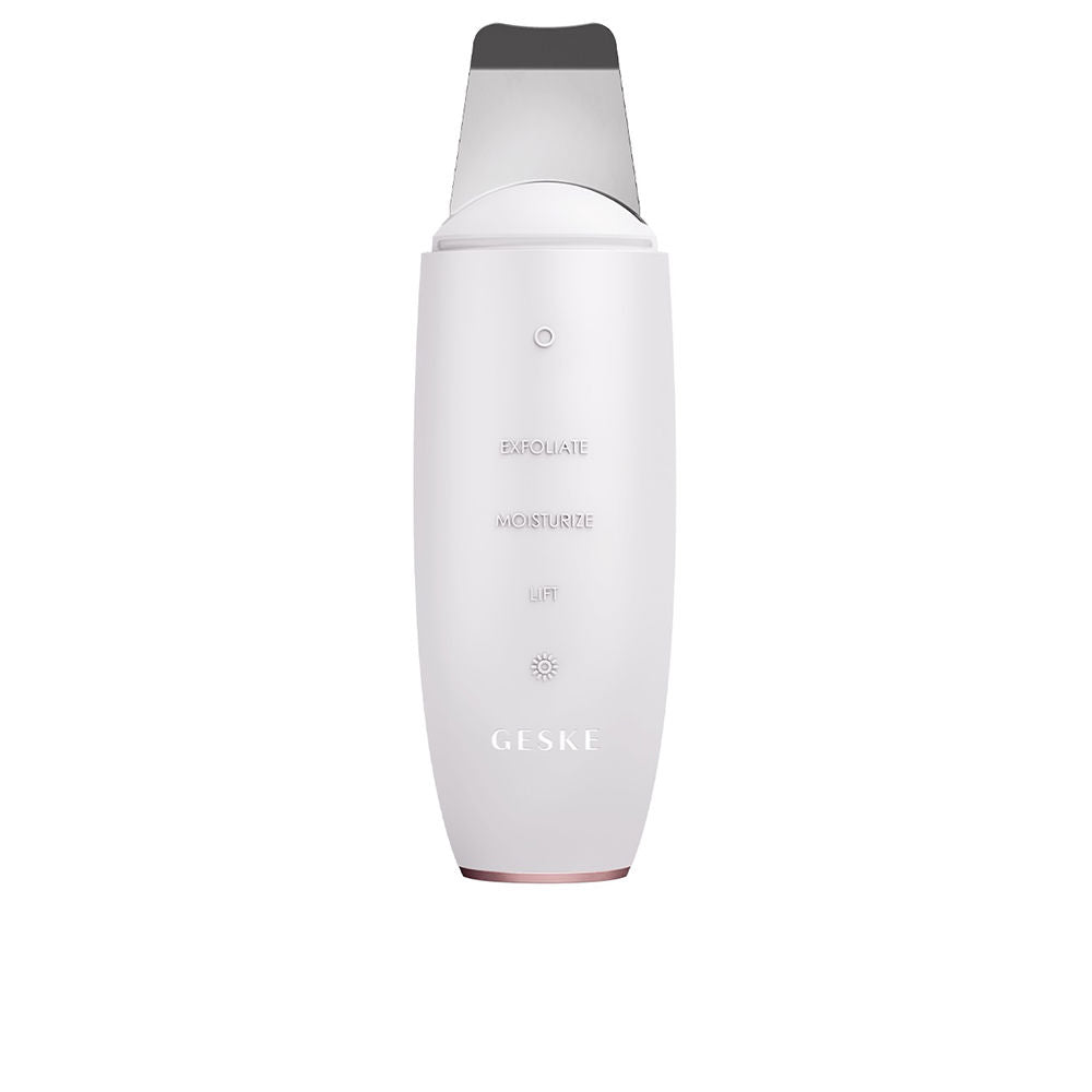 GESKE SMART APP GUIDED 9-in-1 facial scrub in White , Facial Cosmetics by GESKE. Merkmale: . Verfügbar bei ParfümReich.