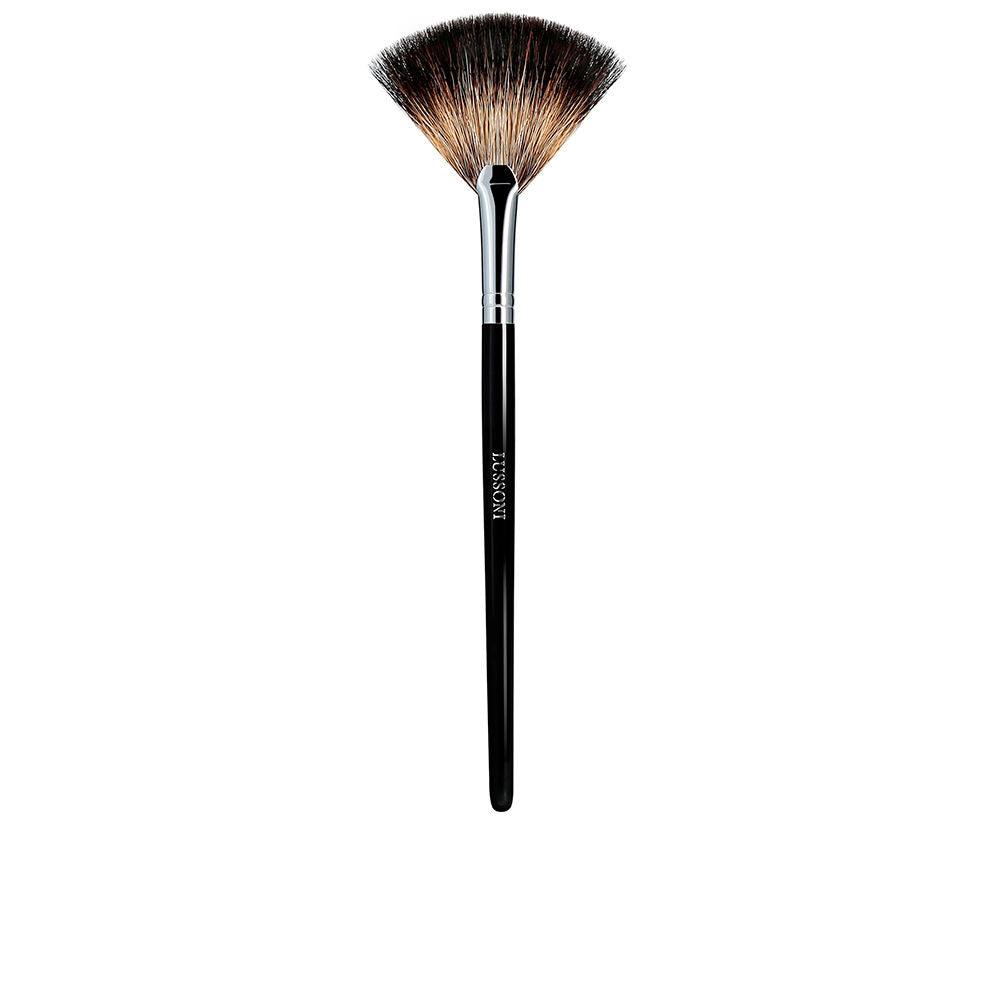 LUSSONI LUSSONI PRO fan brush #600 1 u in , Makeup by LUSSONI. Merkmale: . Verfügbar bei ParfümReich.