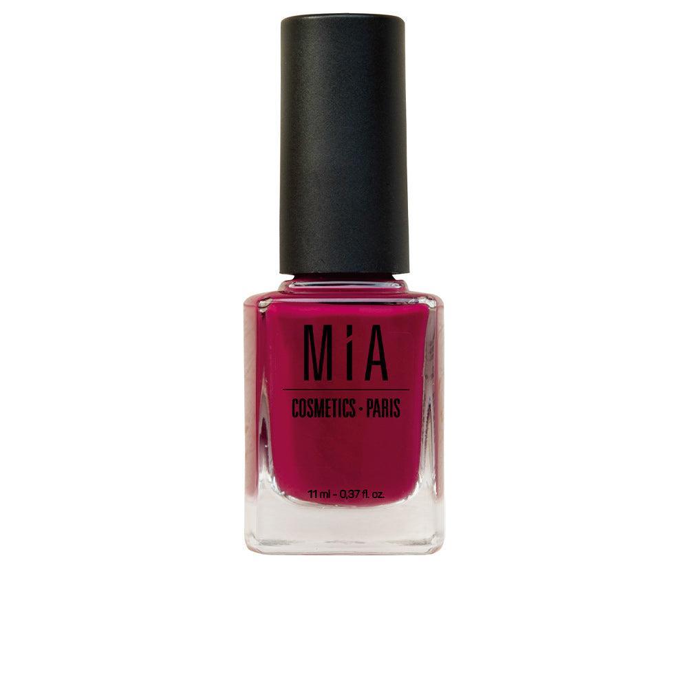 MIA COSMETICS PARIS ENAMEL in Magenta , Makeup by MIA COSMETICS PARIS. Merkmale: . Verfügbar bei ParfümReich.