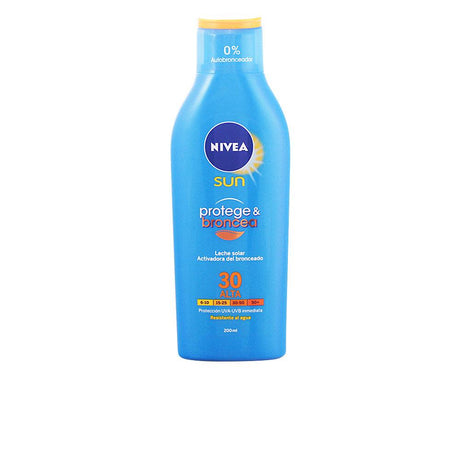 NIVEA SUN PROTECTION &amp; TANNING milk SPF30 200 ml in , Sun Care by NIVEA. Merkmale: . Verfügbar bei ParfümReich.