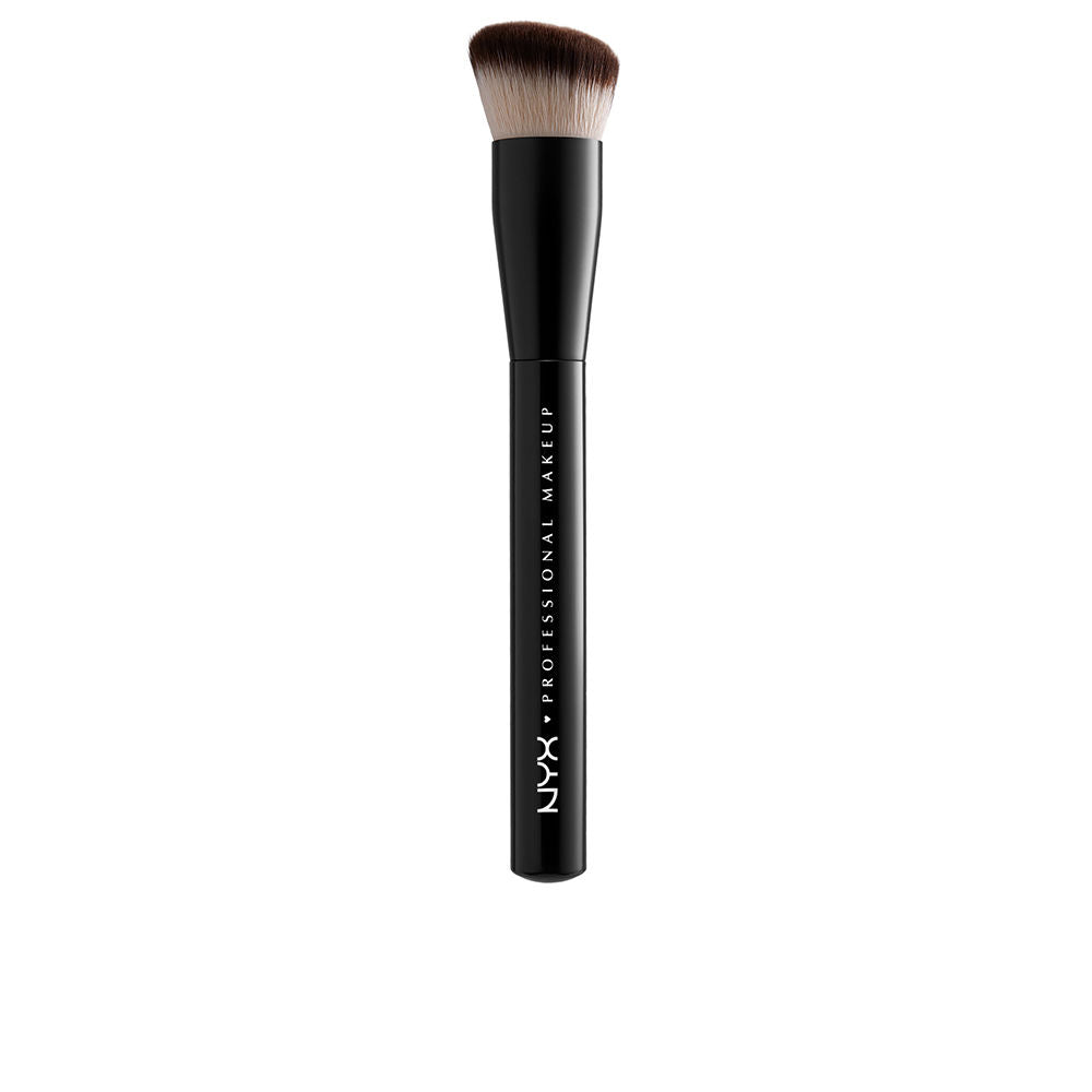 NYX PROFESSIONAL MAKE UP CAN'T STOP WON'T STOP foundation brush #prob37 in , Makeup by NYX PROFESSIONAL MAKE UP. Merkmale: . Verfügbar bei ParfümReich.