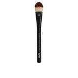 NYX PROFESSIONAL MAKE UP PRO FLAT foundation brush #prob07 22 gr in , Makeup by NYX PROFESSIONAL MAKE UP. Merkmale: . Verfügbar bei ParfümReich.