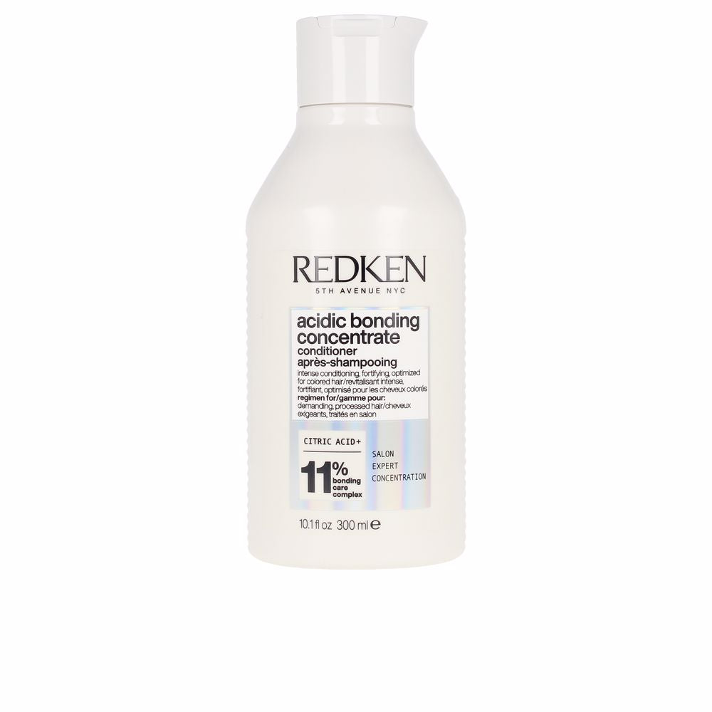 REDKEN ACIDIC BONDING CONCENTRATE Professional sulfate-free conditioner for damaged hair in 300 ml , Hair by REDKEN. Merkmale: . Verfügbar bei ParfümReich.