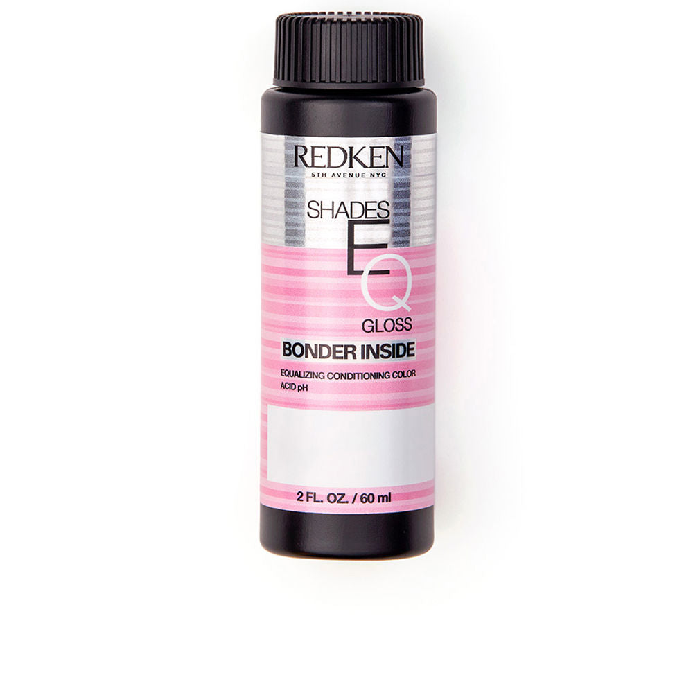 REDKEN SHADES EQ bonder inside 60 ml x 3 u in 010NA-9.01 , Hair by REDKEN. Merkmale: . Verfügbar bei ParfümReich.