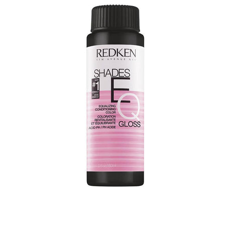 REDKEN SHADES EQ in Volcanic Natural Ash , Hair by REDKEN. Merkmale: . Verfügbar bei ParfümReich.