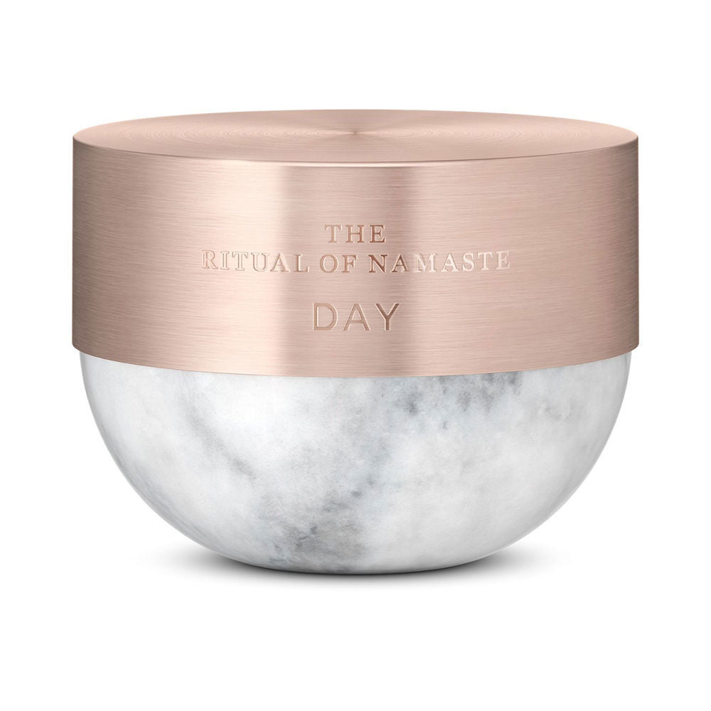 RITUALS THE RITUAL OF NAMASTE glow anti-aging day cream 50 ml in , Facial Cosmetics by RITUALS. Merkmale: . Verfügbar bei ParfümReich.