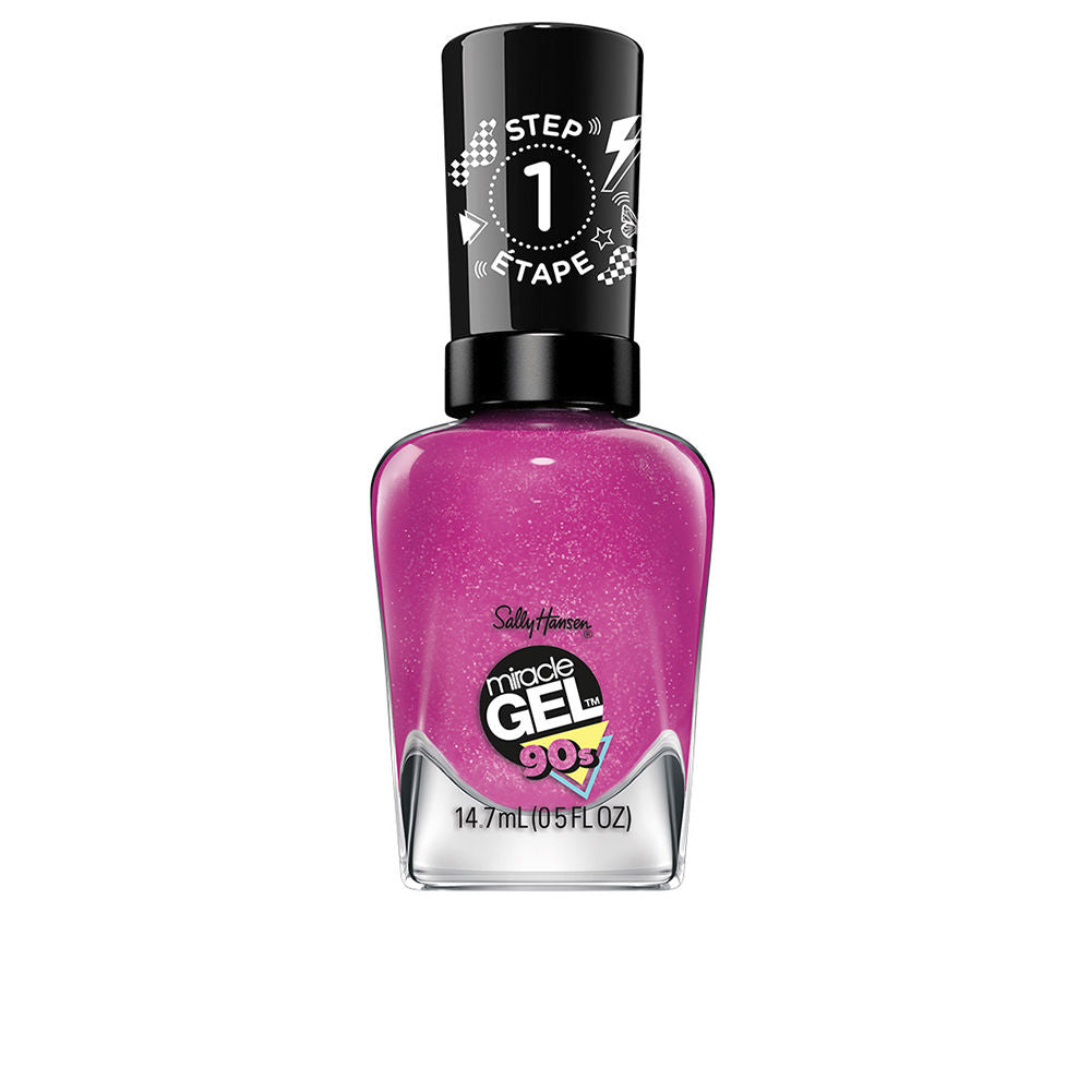 SALLY HANSEN MIRACLE GEL 90s Nail Polish 14.7 ml in Beet Me at the Mall , Makeup by SALLY HANSEN. Merkmale: . Verfügbar bei ParfümReich.