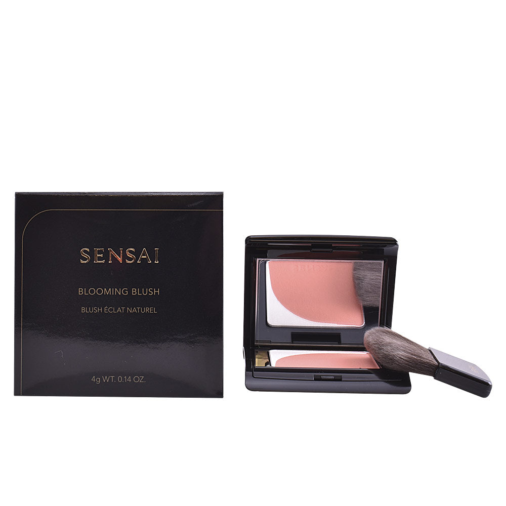 SENSAI BLOOMING blush 4 gr in Orange , Makeup by SENSAI. Merkmale: . Verfügbar bei ParfümReich.