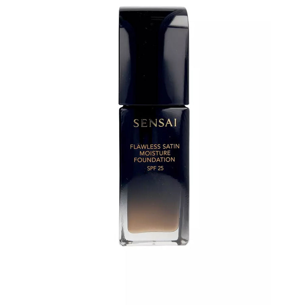 SENSAI FLAWLESS SATIN moisture foundation 30 ml in Warm Beige , Makeup by SENSAI. Merkmale: . Verfügbar bei ParfümReich.