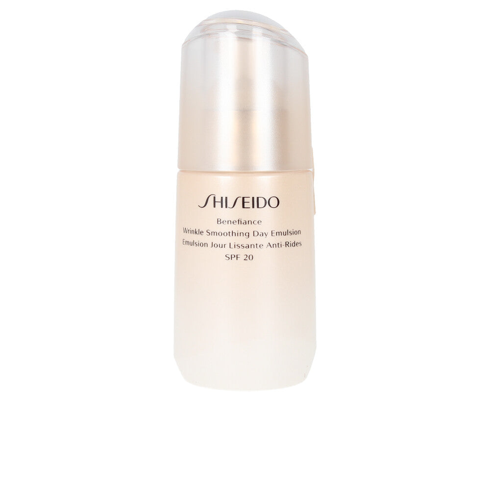 SHISEIDO Benefiance Wrinkle Smoothing Day Emulsion 75 ml in , Facial Cosmetics by SHISEIDO. Merkmale: . Verfügbar bei ParfümReich.