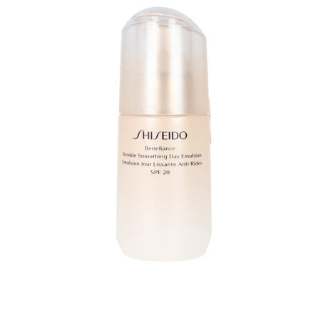 SHISEIDO Benefiance Wrinkle Smoothing Day Emulsion 75 ml in , Facial Cosmetics by SHISEIDO. Merkmale: . Verfügbar bei ParfümReich.